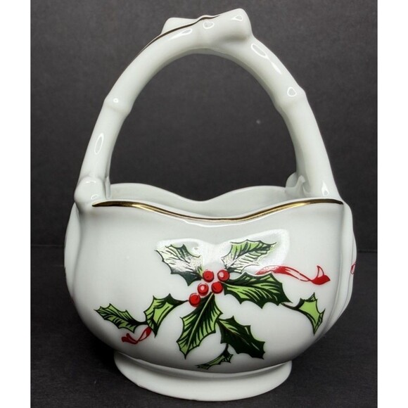 Vintage Lefton China Hand Painted Holly and Berries Trinket Basket w/ Gold Trim - Picture 3 of 6